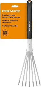 Fiskars Xact Hand Rake, Ergonomic Handle for Heavy Duty Gardening