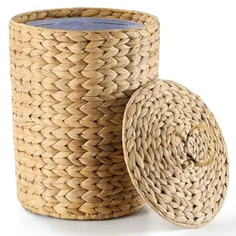 BLUEWEST 3 Gallons Wicker Bathroom Trash Can with Lid, Handwoven Rattan Wastebasket with Removable Plastic Inner Bin, Decorative Waste Basket for Bedroom, Office, or Kitchen