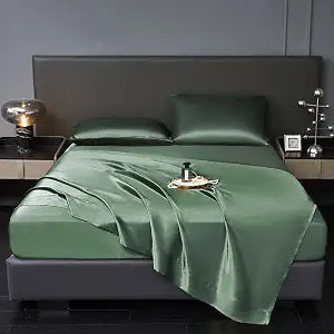 Revdomfly 4 Pcs Queen Size Luxury Silky Soft Emerald Green Satin Sheet Set,1 Premium Moisture Wicking Fitted Sheet Fits Up to 16 Inches Deep Pocket + 1 Flat Sheet + 2 Pillowcases���Emerald Green, Queen���