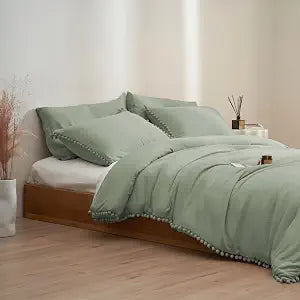 MUKKA Queen Comforter Set 5-Piece Comforter Sage Green Queen Size, Boho Pom Pom Fringe Comforter Sets Queen Size, Bedding Comforter Sets with 2 Pillowcases,2 Pillowshams