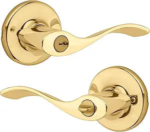 Kwikset Balboa Entry Door Handle with Lock and Key, Secure Keyed Reversible Lever Exterior, for Front Entrance and Bedrooms, Polished Brass, Pick Resistant Smartkey Rekey Security