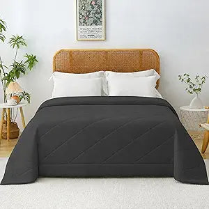 Viviland Cooling Blanket for Hot Sleepers, Cooling Comforter Queen Size, Breathable Lightweight Double-Sided Summer Blanket, Comfortable Soft All Season Black 90 x 90 inches