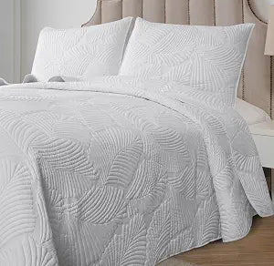 Petrichor White Quilt Queen Size - All-Season Comfort with High-Relief Texture, Brushed Fabric, Comforter & Bed Cover, 3-Piece Set: 1 Quilt (90"x96") and 2 Pillowcases (20"x26")
