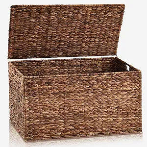 Wonderjune 30 x 17.7 x 17.7 Inch Water Hyacinth Wicker Storage Trunk with Metal Frame, Heavy Duty Storage Chest with Lid Large Rattan Basket for Blankets, Seasonal Clothes, Extra Bedding (Brown)