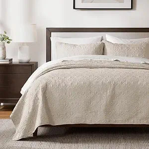 Madison Park Luxurious Cotton Damask Quilt Set, 2PC Twin/Twin XL Bed Set
