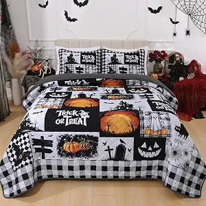 Yinhua 3 Pieces Halloween Quilt King Size Patchwork Quilt Bedding Set with 2 Pillow Shams Reversible Buffalo Plaid Quilt Sets Soft Lightweight Pumpkins Ghosts Bedspread Coverlet, 90"x104", Black