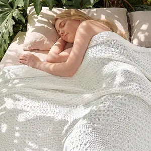 Joiedomi Cooling Waffle Blanket - Turkish Cotton King Size Soft White Blanket, Summer Breathable of Rayon Derived from Bamboo for Hot Sleepers, Luxuries Throw for Bed, Couch and Sofa, 108x90 Inches