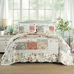 Yvooxny 3-Piece Quilt Set King Size Quilted Bedspread Reversible Country Style Floral Real Patchwork Bedding Quilt Set with Ruffles with Pillowcases for All Seasons, 108 * 96 Inches
