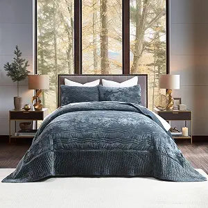 Velvet Oversized King Quilt Set, California King Comforter Set Stormy Blue Bedding Set (118*118) with 2 Pillow Shams, Luxurious Quilt Set,All-Season 3 Pieces