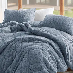Comfort Spaces Kyla Sherpa Comforter Set, King/Cal King, 3 Piece, Blue