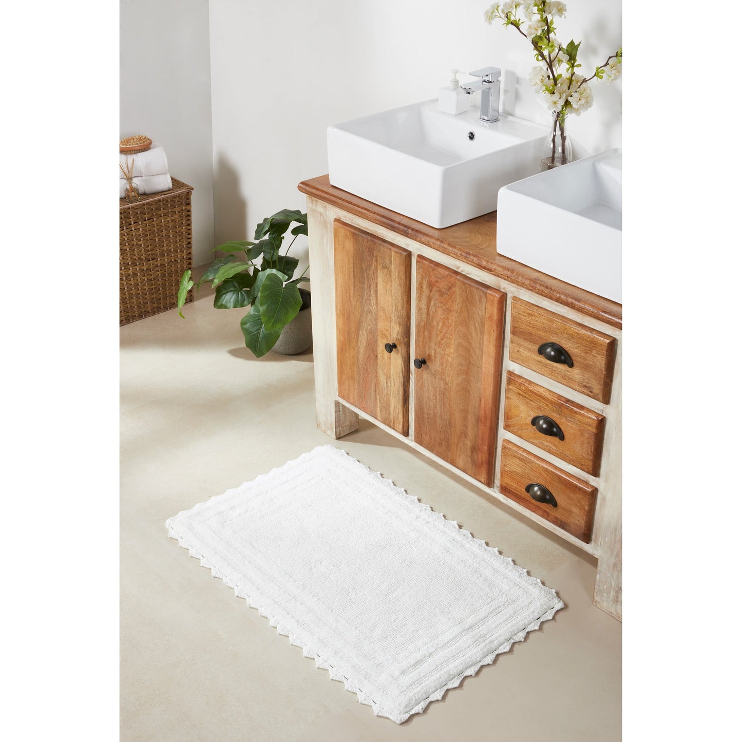 Better Trends 24" x 40" Bathroom Rug – 100% Cotton, Extra Soft Tufted Reversible Bath Mat, Water-Absorbent, Machine Washable (White) Lilly Crochet Collection