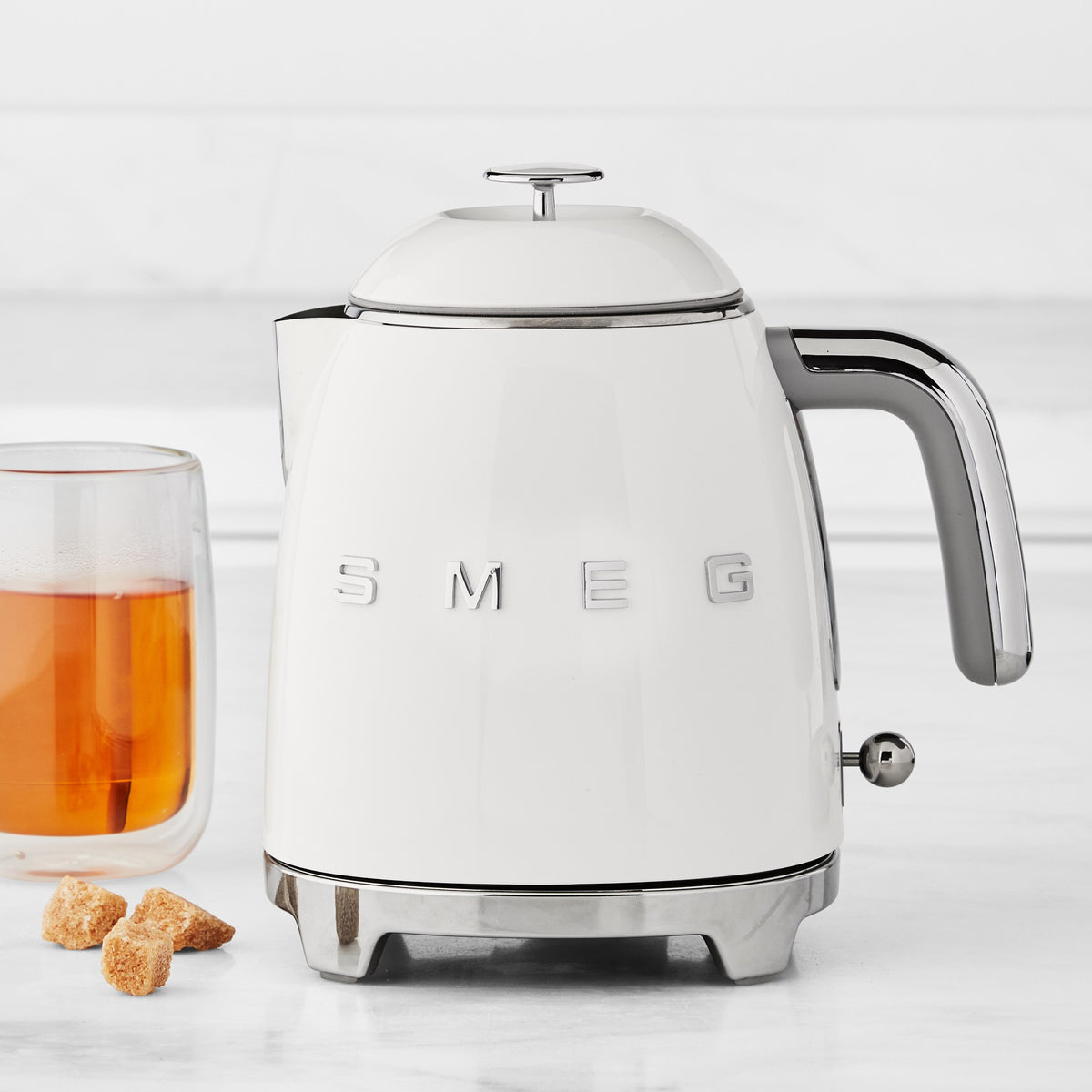 SMEG Mini Kettle,White,White