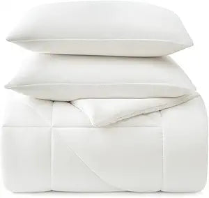 UGG Full/Queen Comforter Set  3 Piece Luxury Reversible Plush Queen Bed Set with Down Alternative Fill, Soft Comforter Bedding Set with 2 Pillow Shams for Home & Bedroom Decor, White Snow (Corey)
