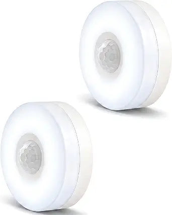 YELKO Motion Sensor Night Light - Plug-in 6000K Cool White Anti-Glare LED Nightlight, Ultra Bright Cozy Soft Glow Not Dazzling for Hallway, Stairs, Garage, Bedroom, Bathroom, Garage, Kitchen, 2 Pack