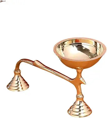 Hastha Kalalu Handcrafted Brass Aarti Diya with Nagraj Handle (6 Inch)  Illuminate Your Prayers and Rituals with Grace and Tradition, Medium, Gold