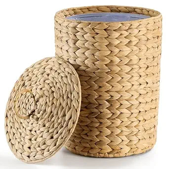BLUEWEST 4.5 Gallon Large Wicker Bathroom Trash Can with Lid, Handwoven Rattan Wastebasket with Removable Plastic Inner Bin, Decorative Waste Basket for Bedroom, Office, or Kitchen