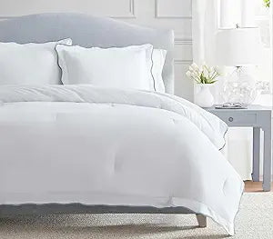 Martha Stewart - Queen Comforter Set, Crisp & Smooth Bedding with a Cotton Percale Lightweight Feel, Reversible 3 Piece Bed Set with Matching Pillowcases (Simple Scallop Blue)