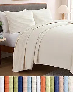 Quilts Queen Size - Cream Bedspread Queen Size with Stripe Stitch Pattern - Lightweight Bedspread for All Seasons - Soft, Breathable & Comfy, Summer Quilted Coverlet with 2 Pillow Shams - 90" x 96"