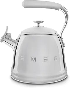 SMEG Stovetop Whistling Kettle  50s Retro Style, 2.3 Liter (10 Cup / 2.4 Quart) Stainless Steel Tea Kettle with Iconic Design & Whistle  Premium Kitchen Statement Piece (Silver)