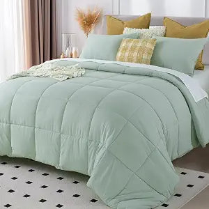 KASENTEX King Size Comforter Set 3 Piece,Seersucker Breathable Fabric,Lightweight Fluffy Down Alternative,Box Stitch Quilting, All Season Machine Washable with 2 Pillow Shams,Sage Green