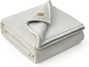 UGG Salt Creek Throw Blanket  Ultra-Soft Tipped Faux Fur with Plush Coco Fabric Backing, Elegant and Cozy Decorative Blanket for Lounging and Layering, 50" x 70 (Bluff)