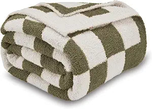 CozeCube Super Soft Fullfy Microfiber Reversible Knitted Blankets, Warm Cozy Fuzzy Plush Throw, Olive Green and White Checkered Throw Blanket for Couch Bed Sofa, 50" x 60"