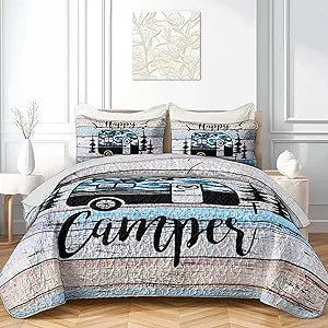 HOSIMA Happy Camper Decor Quilt King Size,Camouflage Camping Quilt for Adults Room Decor,Camper Accessories for Travel Trailers Camping Themed Bedding with 2 Pillowcases.