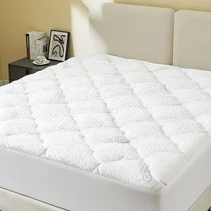 Mattress Topper King, 2 inch Ultra Soft Quilted Fitted Mattress Pad Cooling Mattress Cover with Thin Down Alternative Filling Noiseless & Breathable (8-21Deep Pocket)