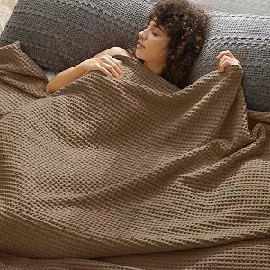PHF Ultra Soft Waffle Weave Blanket Queen Size, Lightweight Breathable Cooling Skin-Friendly Throw for Spring Summer for Hot SleepersAesthetic Home Decor for Bed Couch, Giftable, Mocha, 90"* 90"