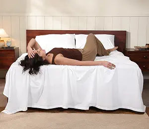 RUVANTI 100% Cotton Percale Sheets Queen, Bright White | Crisp Cooling, Deep Pocket 14", Soft Peach Finish, Breathable & Durable, 4 Piece Set