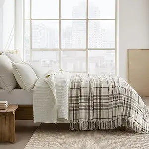 EverGrace Plaid Chenille Bed Blanket Queen Size for Bed, Super Soft Cozy Decorative Farmhouse Plaid Throw with Tassels, Lightweight Chenille Knit Throw for Couch Sofa Gift Home Decor, Beige 90"x90"