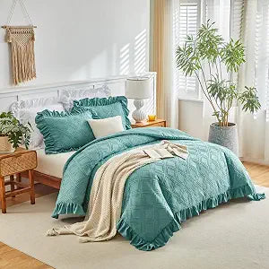 Flysheep Tufted Ruffle Duvet Cover Set King Size, 3 Pieces Vintage Farmhouse Shabby Chic Ruffled Duvet Cover with Zipper Closure, Luxury Jacquard Boho Bohemian Bedding Set (Green, King)
