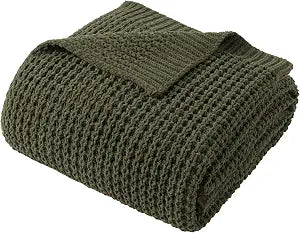 Bunnikins & Clover Olive Green Throw Blanket for Couch, Waffle Knit Blanket Throw, Super Soft Warm Dark Green Throw Blanket for Home Decor,Sofa and Living Room, 50"x60"