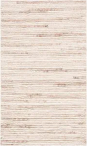 SAFAVIEH Casablanca Collection Area Rug - 2'3" x 5', Beige & Ivory, Geometric Design, Handmade Wool, Ideal for the Living Room, Bedroom, Dining Room (CSB793B-25)