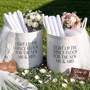 Yungyan 2 Pcs White Wedding Baskets with Handles 16 Inch Large Felt Storage Baskets for Holding Flowers Glow Sticks Flip Flops Sunglasses Blankets for Wedding Picnics Decoration Party Favors Gift