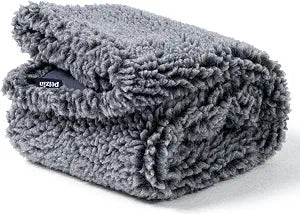 PELZIN Stoutwool Chew Proof Dog Blanket - Heavy Duty Waterproof Pet Blanket - Fluffy Dog Couch Cover Protector for Aggressive Chewers - Soft Reversible Throw Furniture Protection - Small, Charcoal