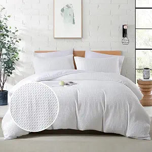 BOLINLIVING Waffle Weave Duvet Cover Queen Size, 3PCS Microfiber Duvet Cover with 2 Pillow Shams, White Textured Soft Comforter Cover for All Season with Zipper Closure and Corner Ties