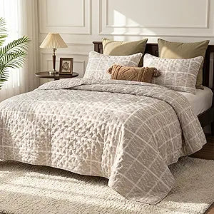 BOV Beige King Size Quilt Set, Oversized Lightweight Textured Bedspread Coverlet with 2 Pillow Shams, Soft Box Stitch Cross Stitch Quilt for All Season Comfort, Tan Beige Bedding, 100"x92"
