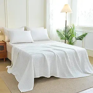 Aganear Cooling Blanket Queen Size for Hot Sleepers,Lightweight Cotton Summer Blanket of Rayon Derived from Bamboo.Waffle Weave Luxury Throws for Bed,Couch and Sofa.White,90x90 Inches