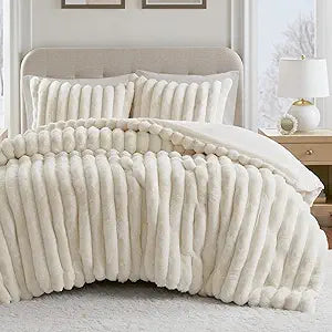 Madison Park Jasmine Queen Comforter Set, Luxurious Reversible Faux Fur Plush Ribbed Velvet Bedding, Fuzzy Thick Warm Winter Comforter, Super Soft Fluffy 3-Piece Set Ivory