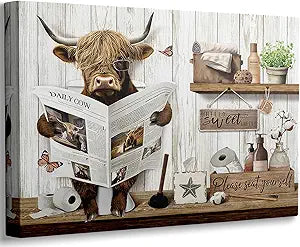 Funny Highland Cow Bathroom Wall Art Rustic Countryside Brown Cute Animal Painting Picture Wall Decor Highland Cattle Reading Newspaper on Toilet Poster Print Artwork for Bathroom Home Decoration