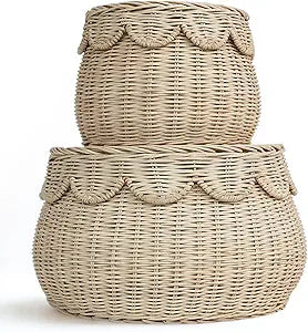 Scalloped Basket Set of 2 Small Natural Rattan Decorative Storage Baskets with Lids - Round Shape - Handwoven Natural Wicker Boho Dcor for Shelves, Countertops & Gift Baskets.