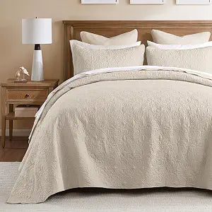 Madison Park Quebec Twin Size Quilt Bedding Set - Ivory , Damask ��� 2 Piece Bedding Quilt Coverlets ��� Ultra Soft Microfiber Bed Quilts Quilted Coverlet