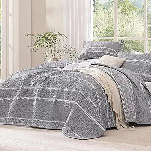 Andency Oversized King Quilt Set Grey, 3 Pieces Boho Lightweight Soft Striped Bedspread for All Season (120"x98"), Gray Printed Bohemian Polyester Reversible Coverlet Comforter Sets