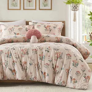 Intelligent Design Queen Comforter Set, Whimsical Floral & Mushroom Cottage Design, Microfiber Lightweight All Seasons Down Alternative Bedding, Sham & Dcor Pillow, Gwen, Full/Queen Blush 4 Piece