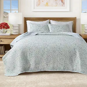 Great Bay Home Floral Quilt Set - 2-Piece Twin/Twin XL Size Blue Bedding Set - Lightweight, All-Season, Reversible Bedspread (Cambridge Garden)