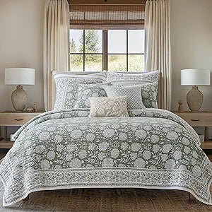 Levtex Home Adare Sage Reversible Full/Queen Quilt Set (88x92in) with 2 Pillow Shams (26x20in) - Floral Bedding - Sage White - Cotton Full/Queen Size Quilt Bedding Set - Lightweight, Soft, Pre-Washed