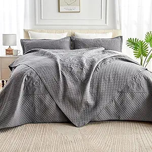 Oversized King Quilts 132x120, California King Bedspreads with 2 Pillow Shams, Ultrasonic Quilting Floral Pattern Soft Microfiber Lightweight Extra Large King Bedspread, Dark Grey