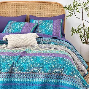 Wake In Cloud - Boho Quilt Set, Bohemian Chic Colorful Medallion with Flower Leaf Stripe Pattern, Reversible Lightweight Bedspread Coverlet, 3 Pieces, Aqua Purple, Twin/Twin XL Size