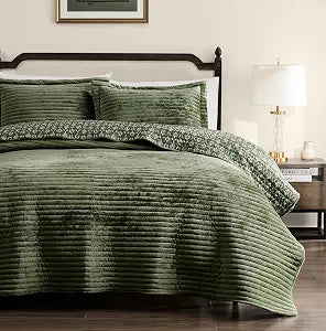 WDCOZY Green Velvet King Size Quilt Set - Striped Soft Lightweight Bedspread, Neutral Channel Farmhouse Country Rustic Coverlet, Modern Bedding Warm Thin Comforter